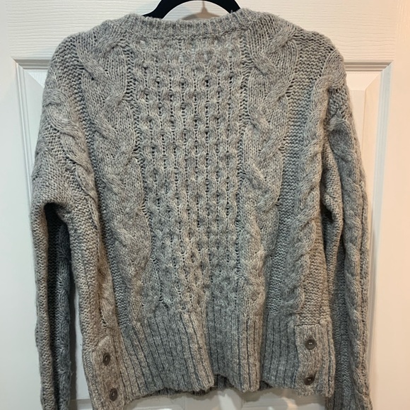 Grey cable knit sweater - Picture 1 of 2